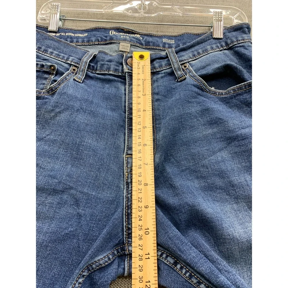 Goodfellow & Co TruTemp 365 All Season Tech Athletic Jeans Mens 32x30 Blue Denim